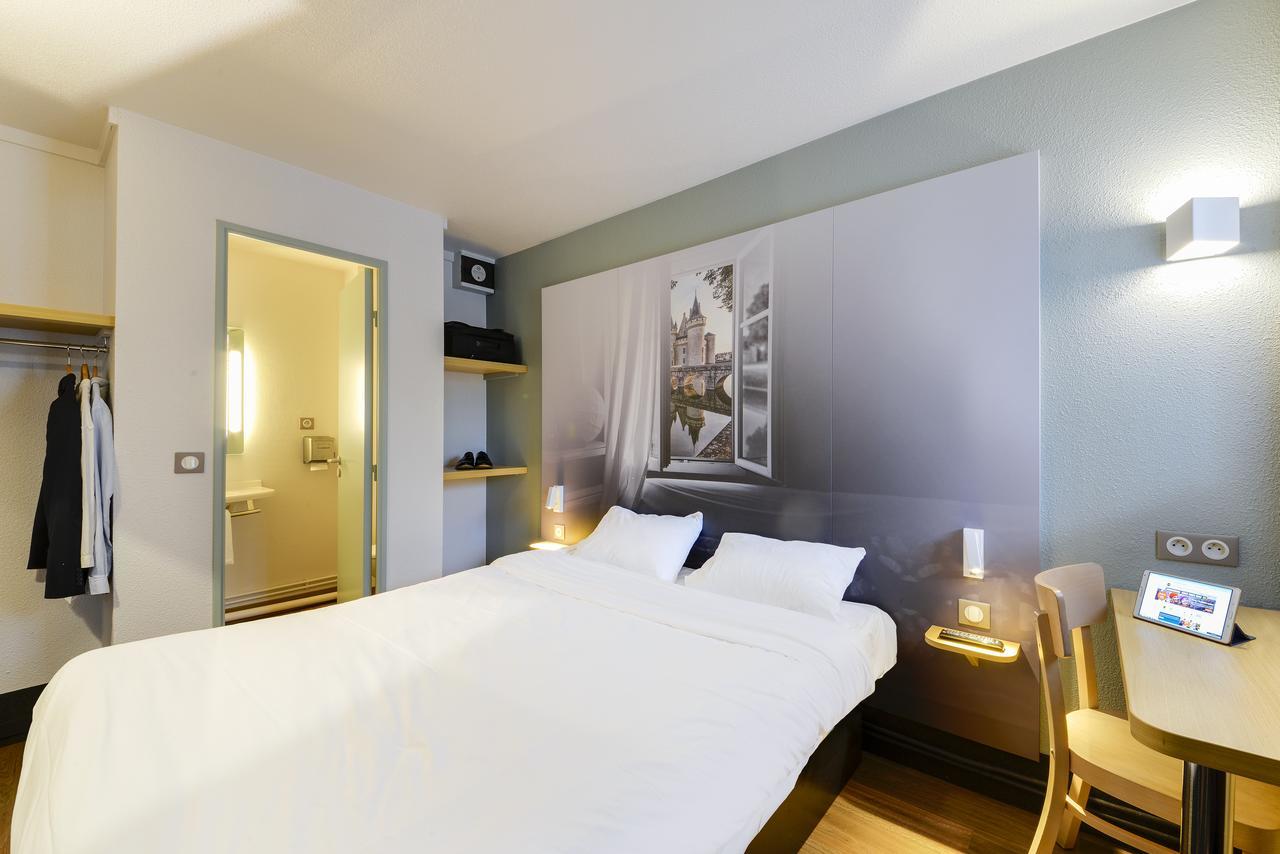 Double Room - Non-Smoking,696830160:JPEG